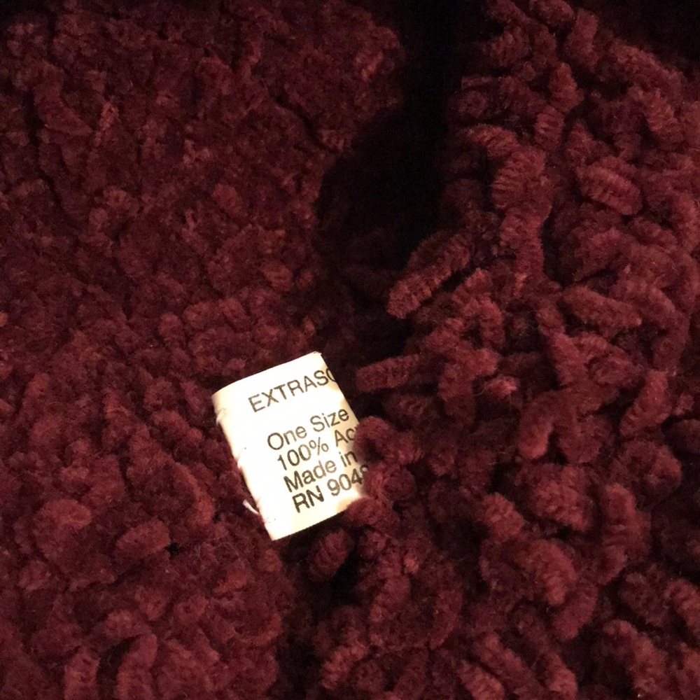 Winter hat - Picture 3 of 4